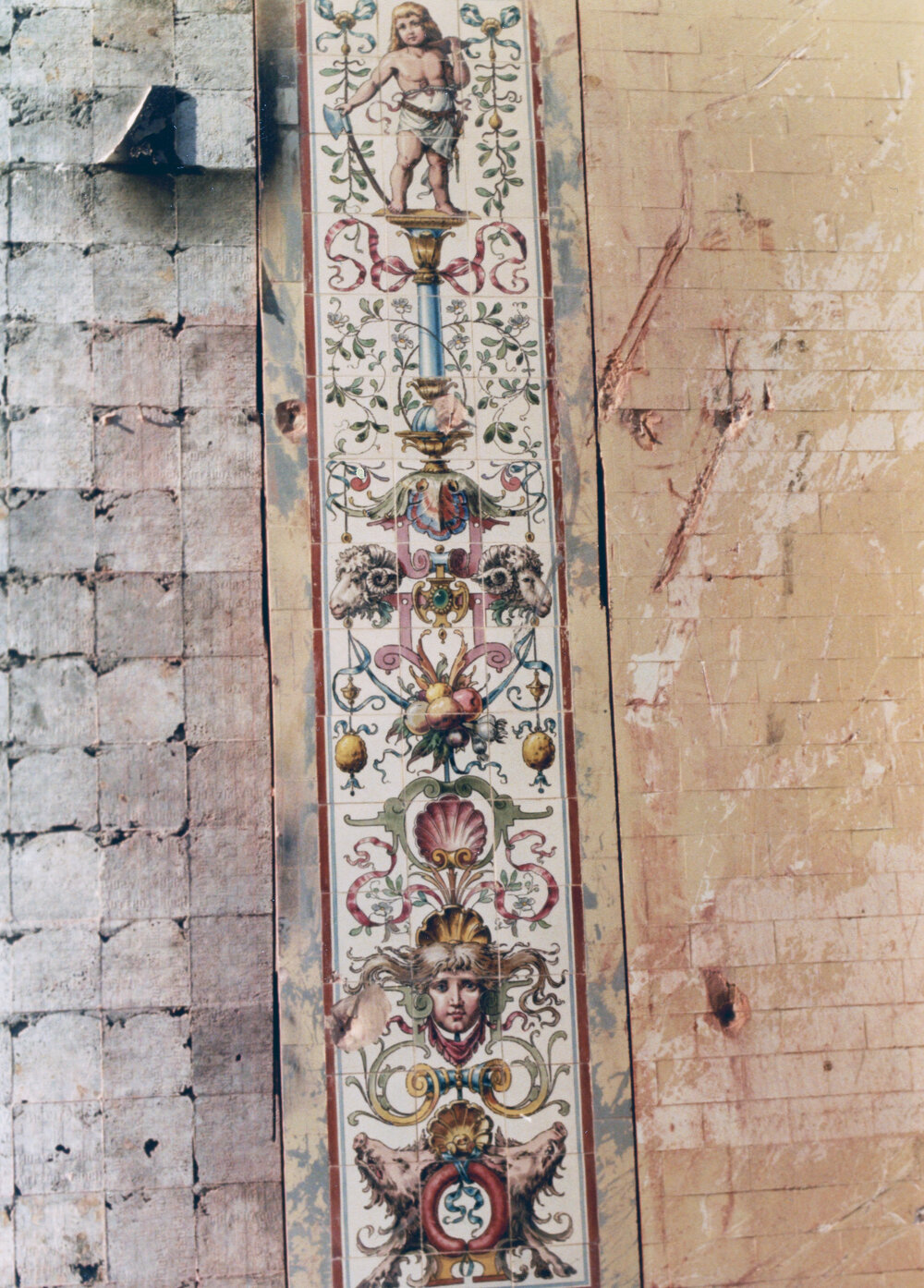 Butcher's tiles, Courtenay Place