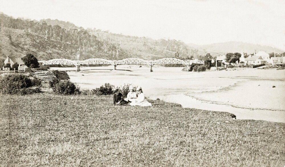Hutt River and Bridge 