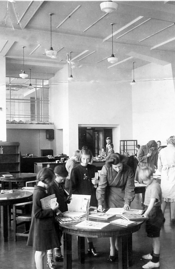 Junior Book Week, 1944