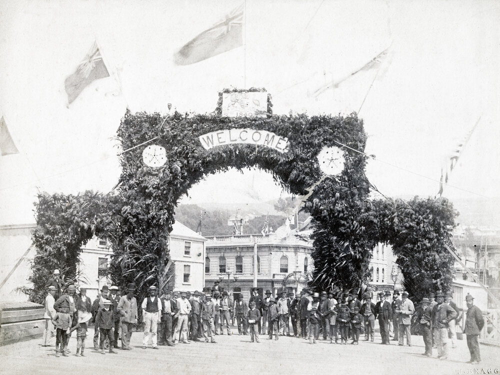 Welcome arch at Queens Wharf
