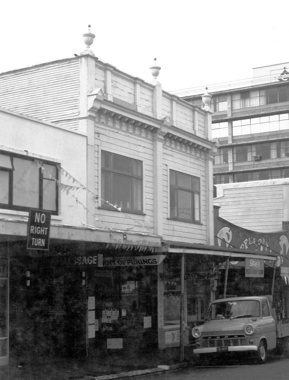 142 - 144 Vivian Street