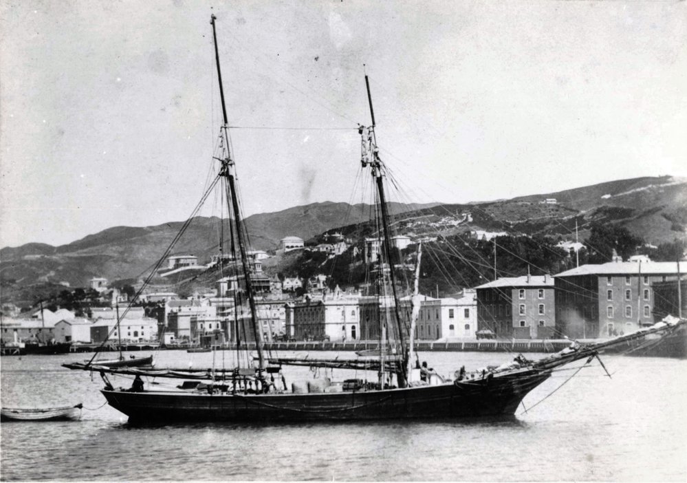 Schooner in front of Customhouse Quay