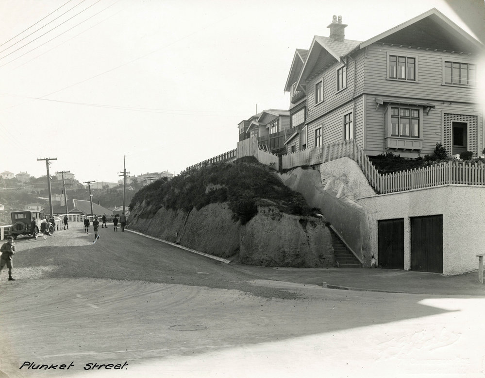 Intersection of Plunket Street and Upland Road