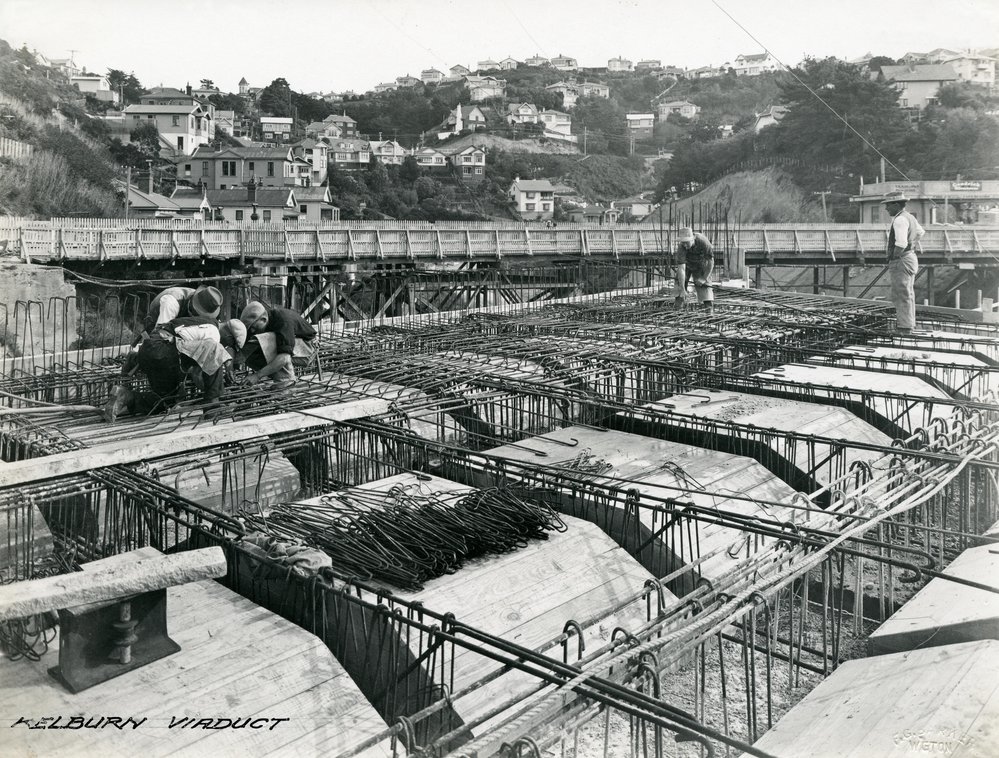  Kelburn Viaduct under construction 