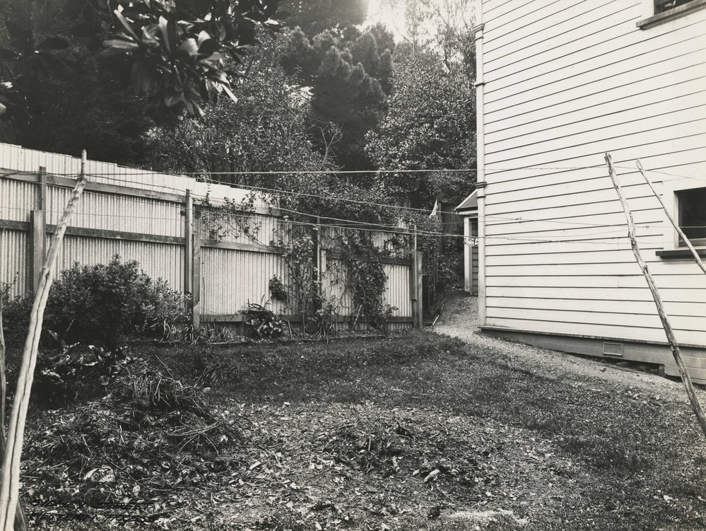 Section in Sydney Street