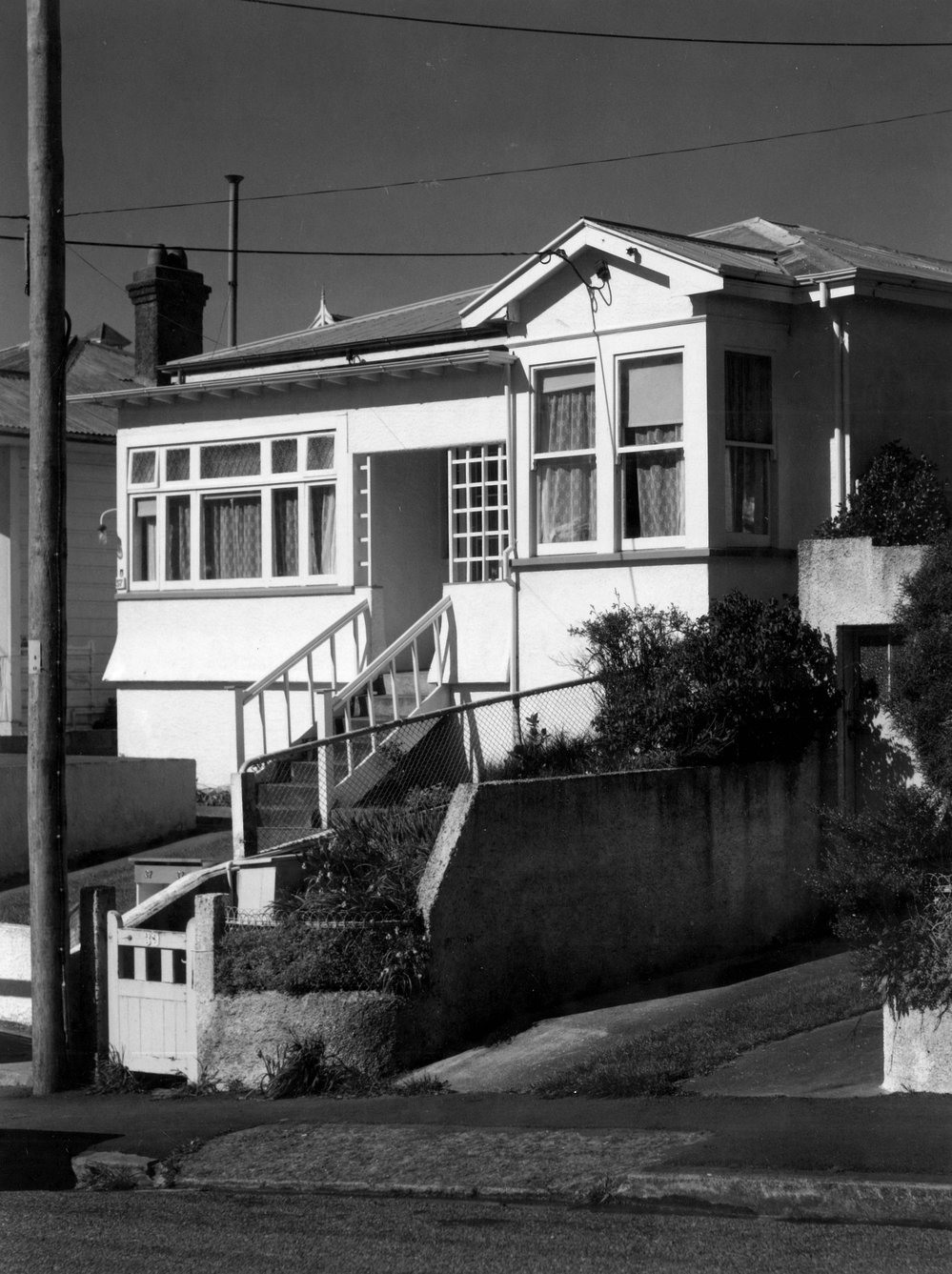 37 &amp; 37a McKinley Crescent