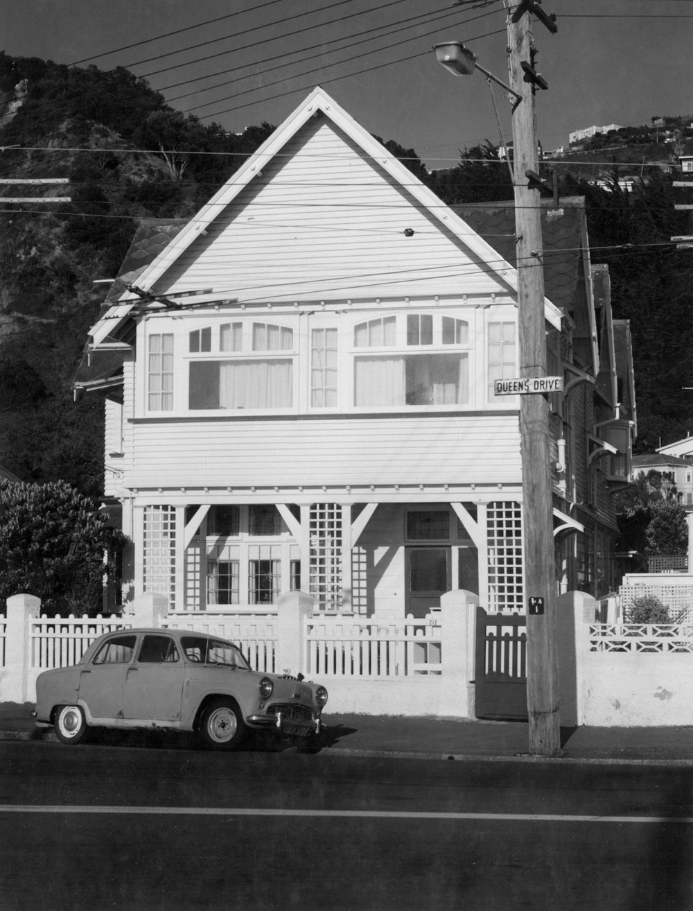 212 Queens Drive, Lyall Bay