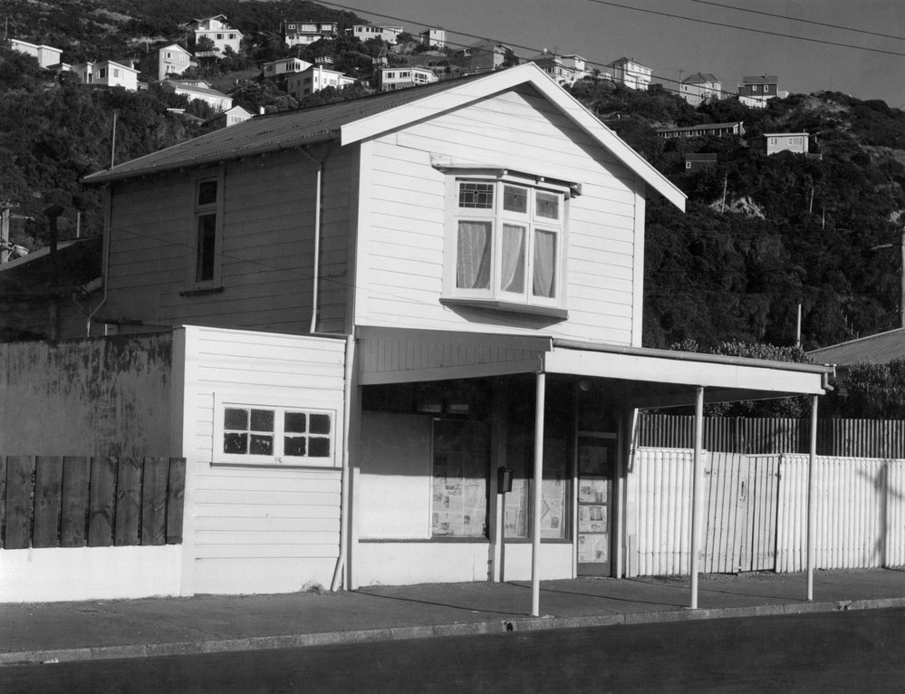 196 Queens Drive, Lyall Bay