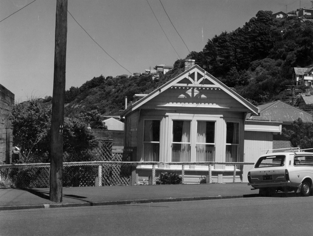 35 Rua Street, Lyall Bay