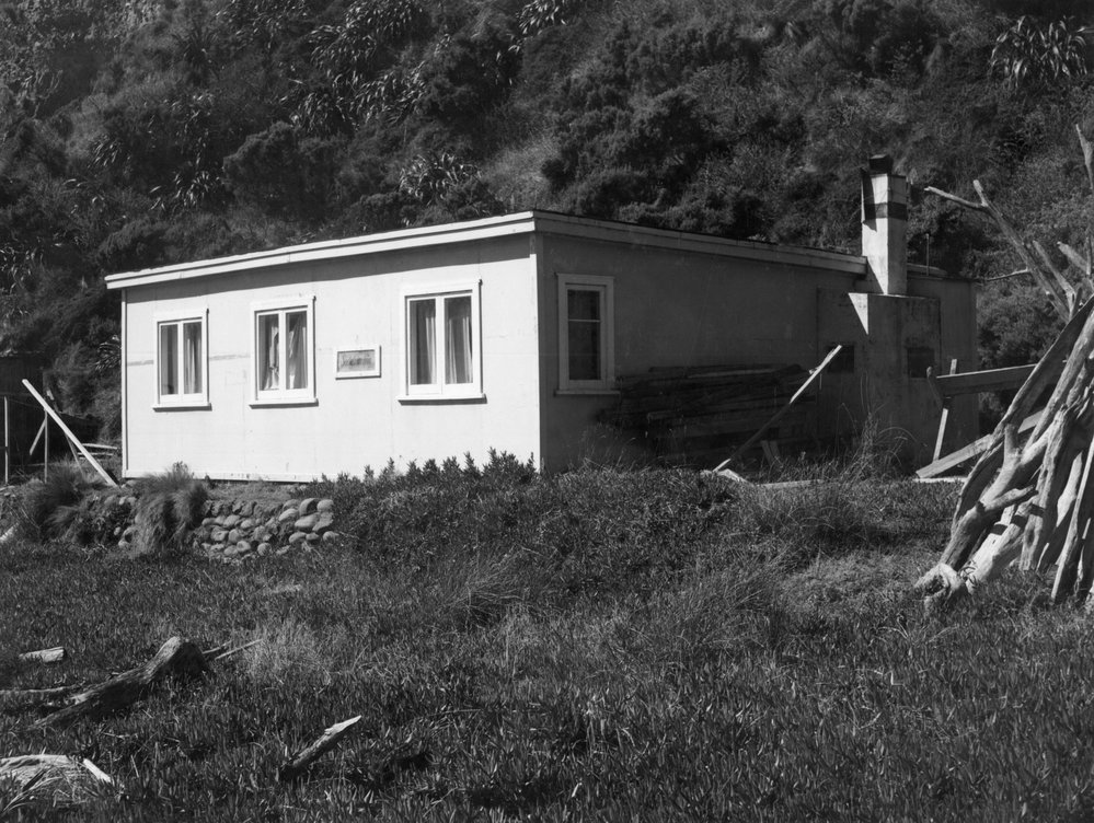Dwelling, Mākara Beach