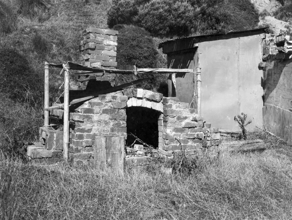 Brick oven or kiln, Mākara Beach