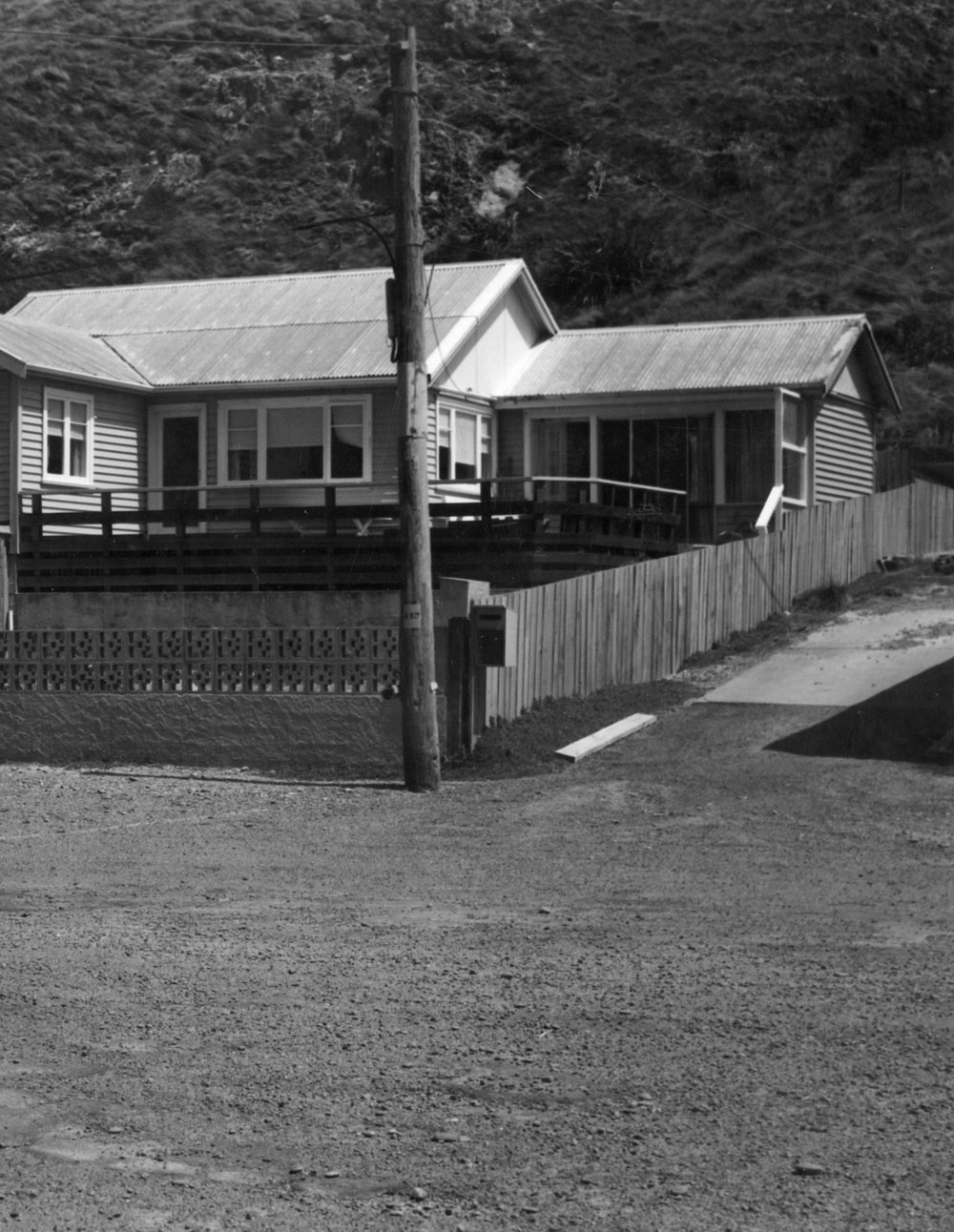 Dwelling, Mākara Beach
