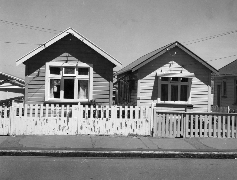 34 &amp; 36 Apu Crescent, Lyall Bay
