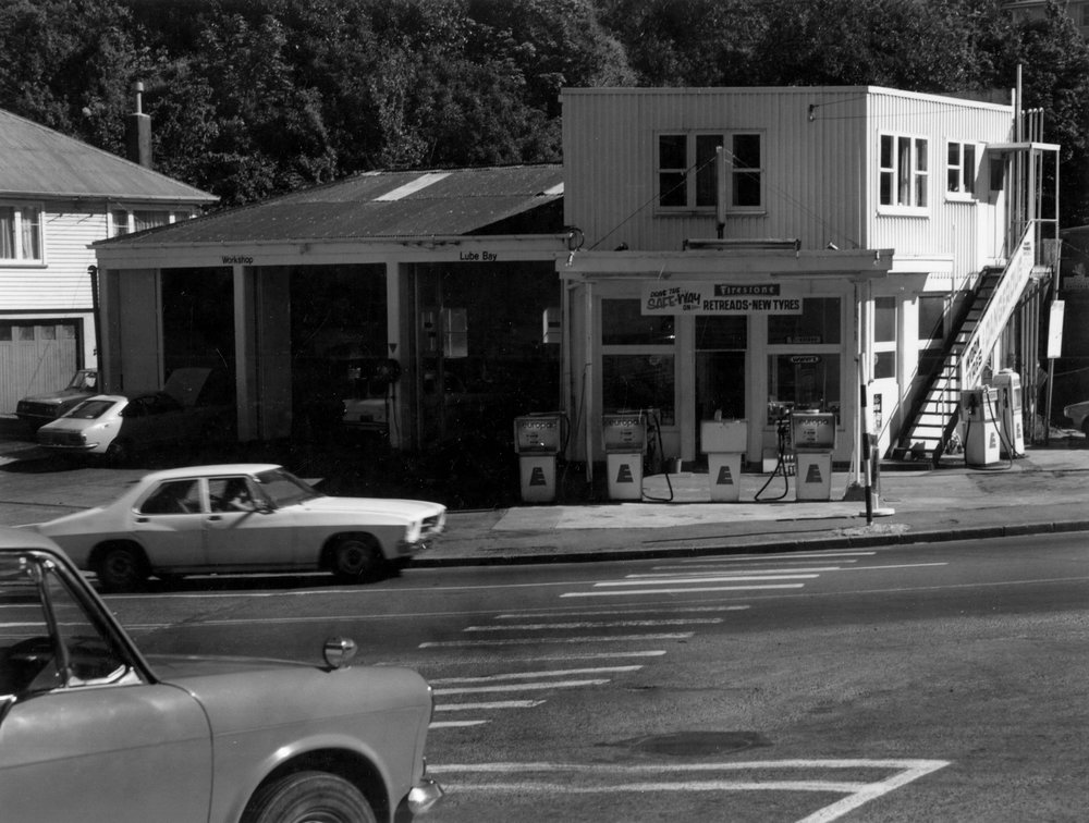 Europa Service Station, Newlands Road