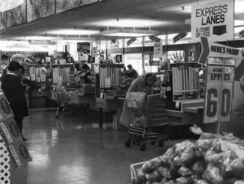 Supermarket, Johnsonville Mall