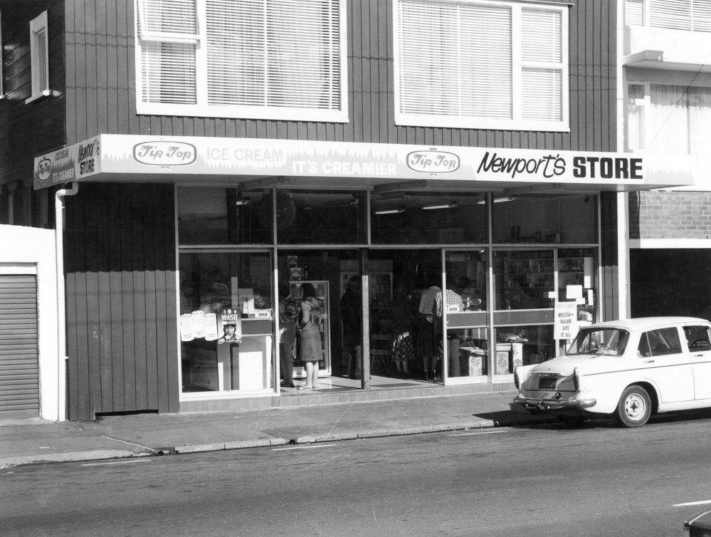Newport's Store, 252 Oriental Parade