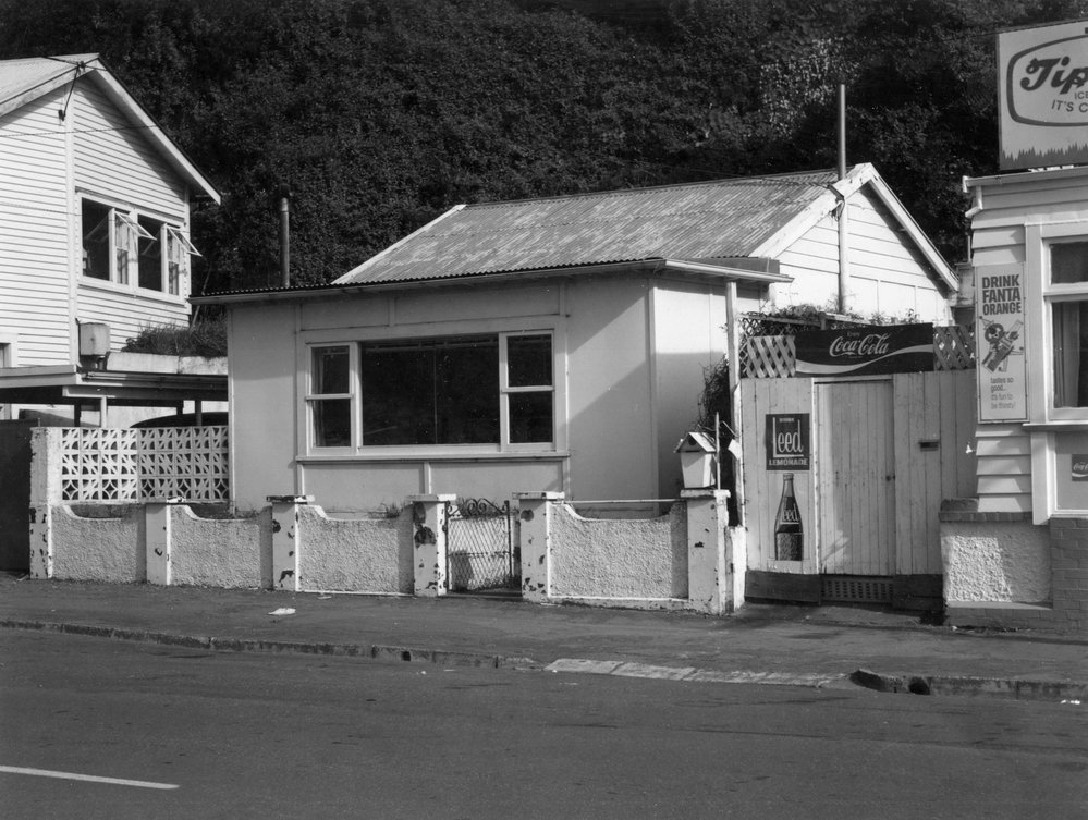 211 Marine Parade, Seatoun