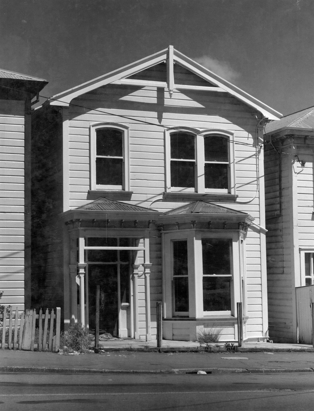 4 Russell Terrace, Newtown