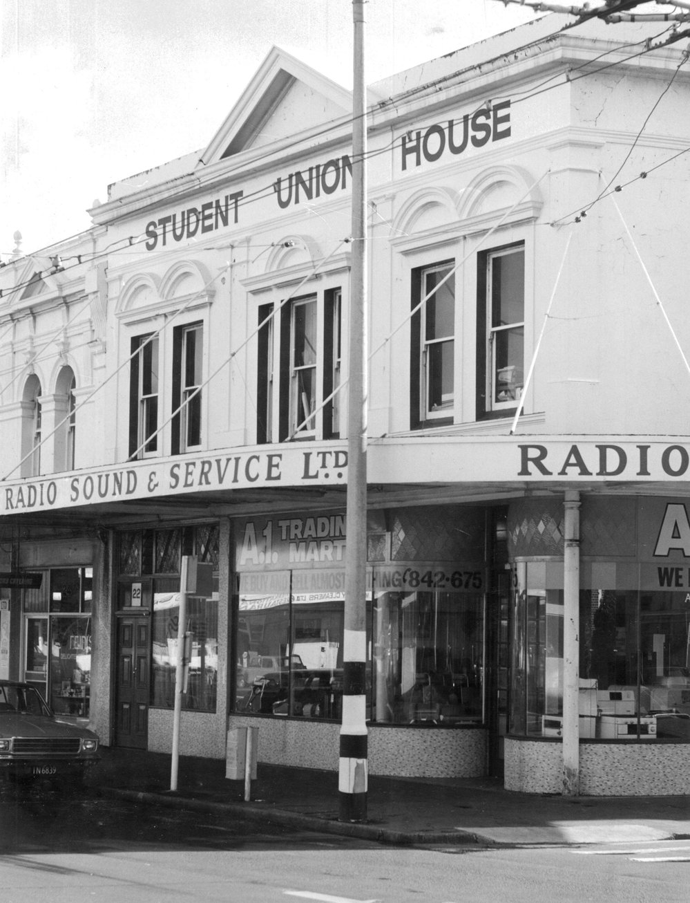 18 - 22 Courtenay Place