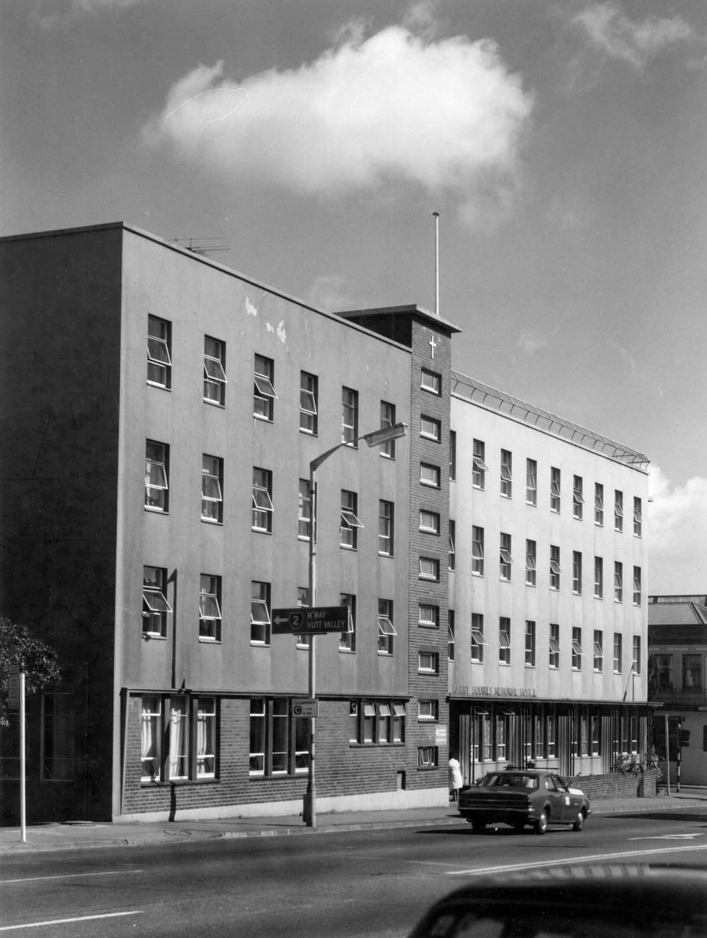 Harry Squires Hostel, Taranaki Street