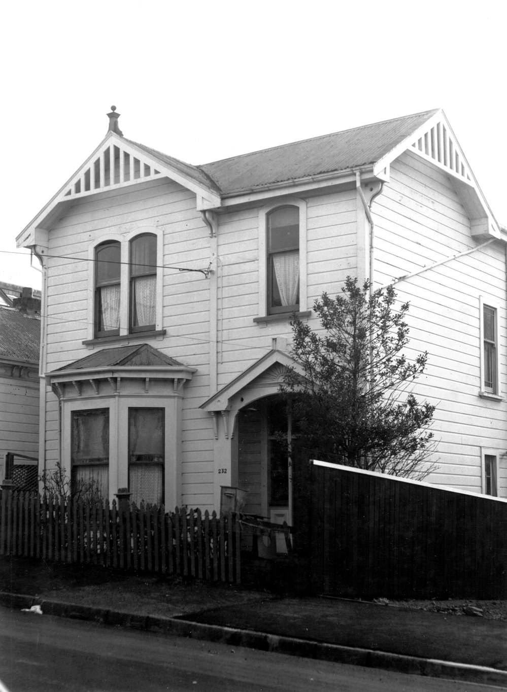 232 Vivian Street