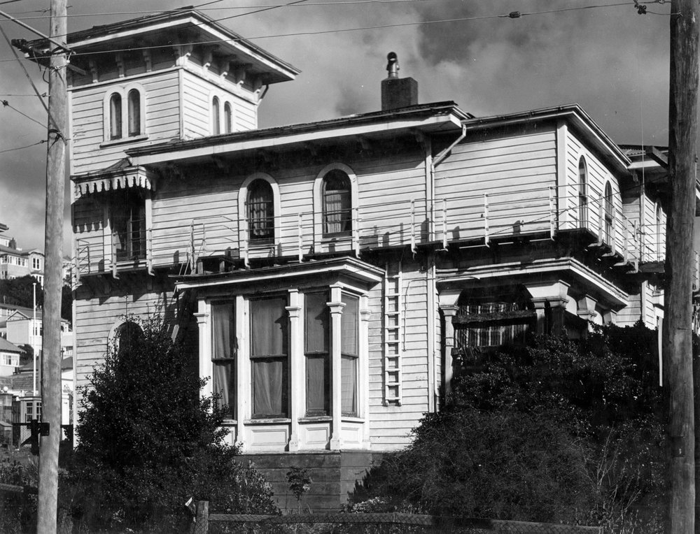 Corner of Aro Street and Willis Street