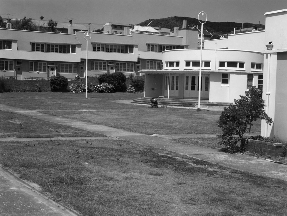 Berhampore Flats,  Adelaide Road