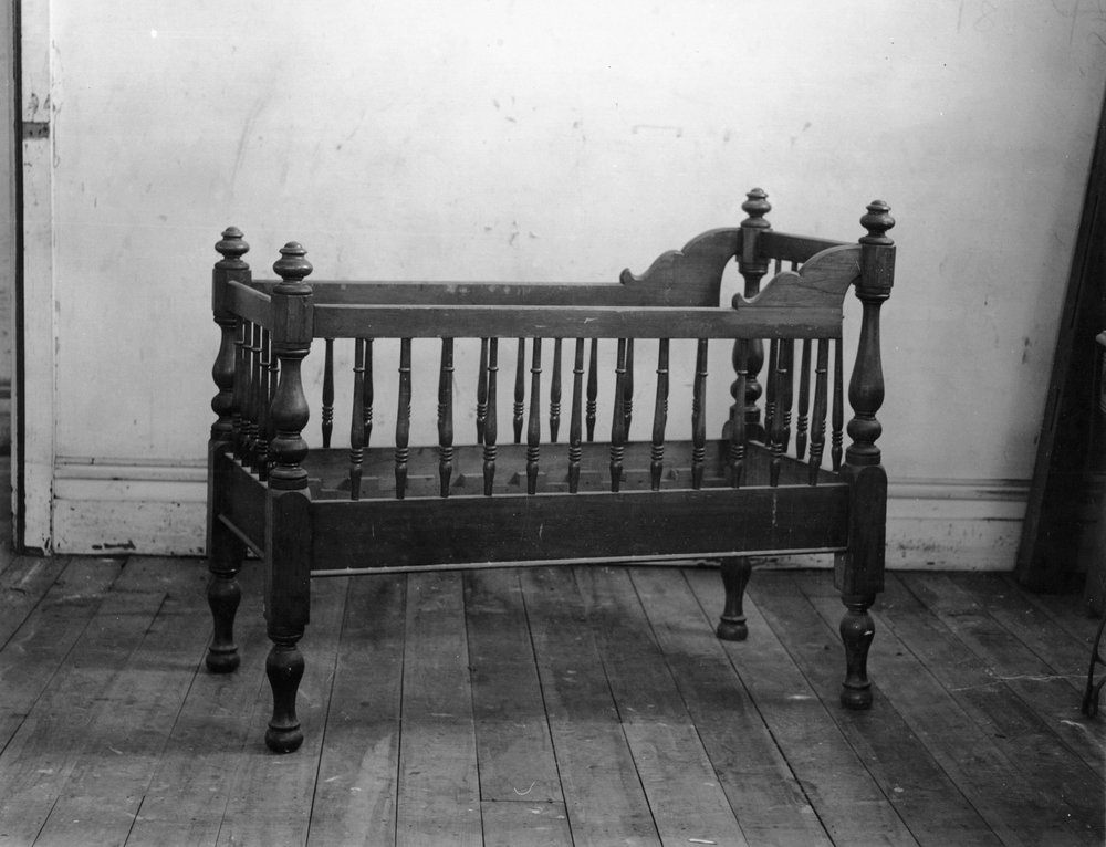 Chew Cottage, interior