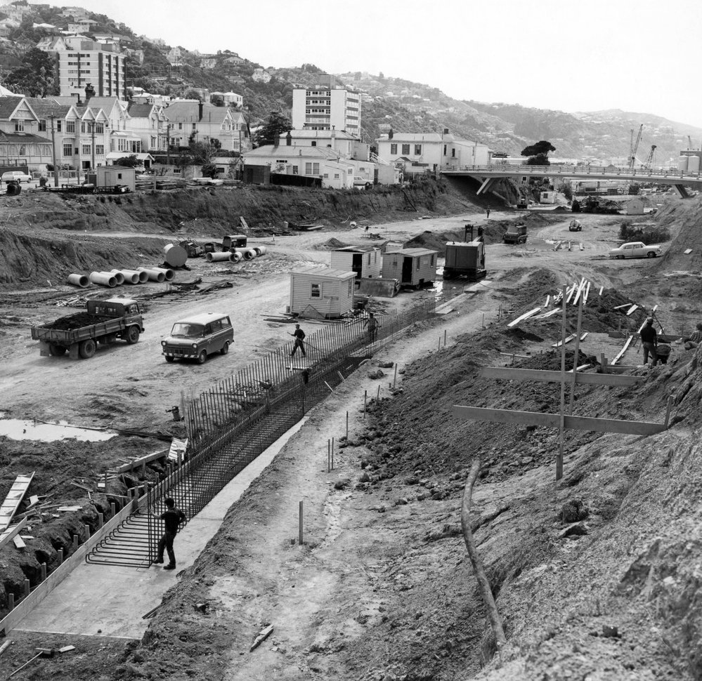Thorndon motorway trench being excavated