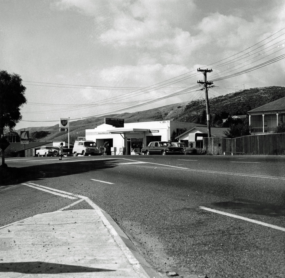Grayson Motors, St Andrews Road, Plimmerton