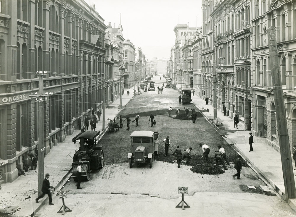 Road sealing, Victoria Street