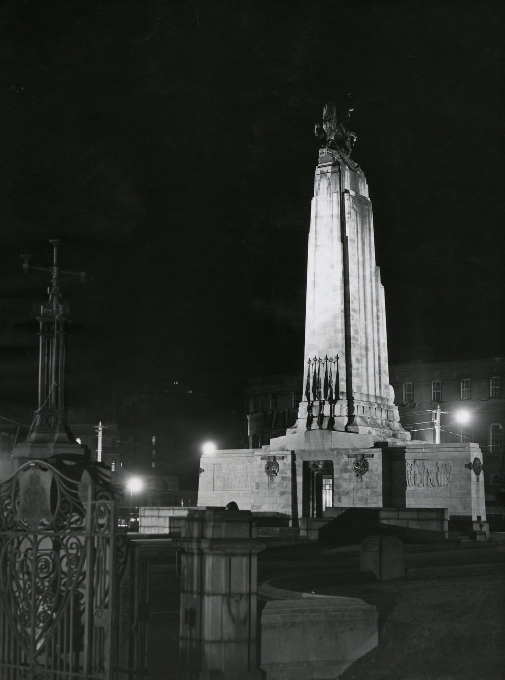 Wellington Cenotaph, Lambton Quay