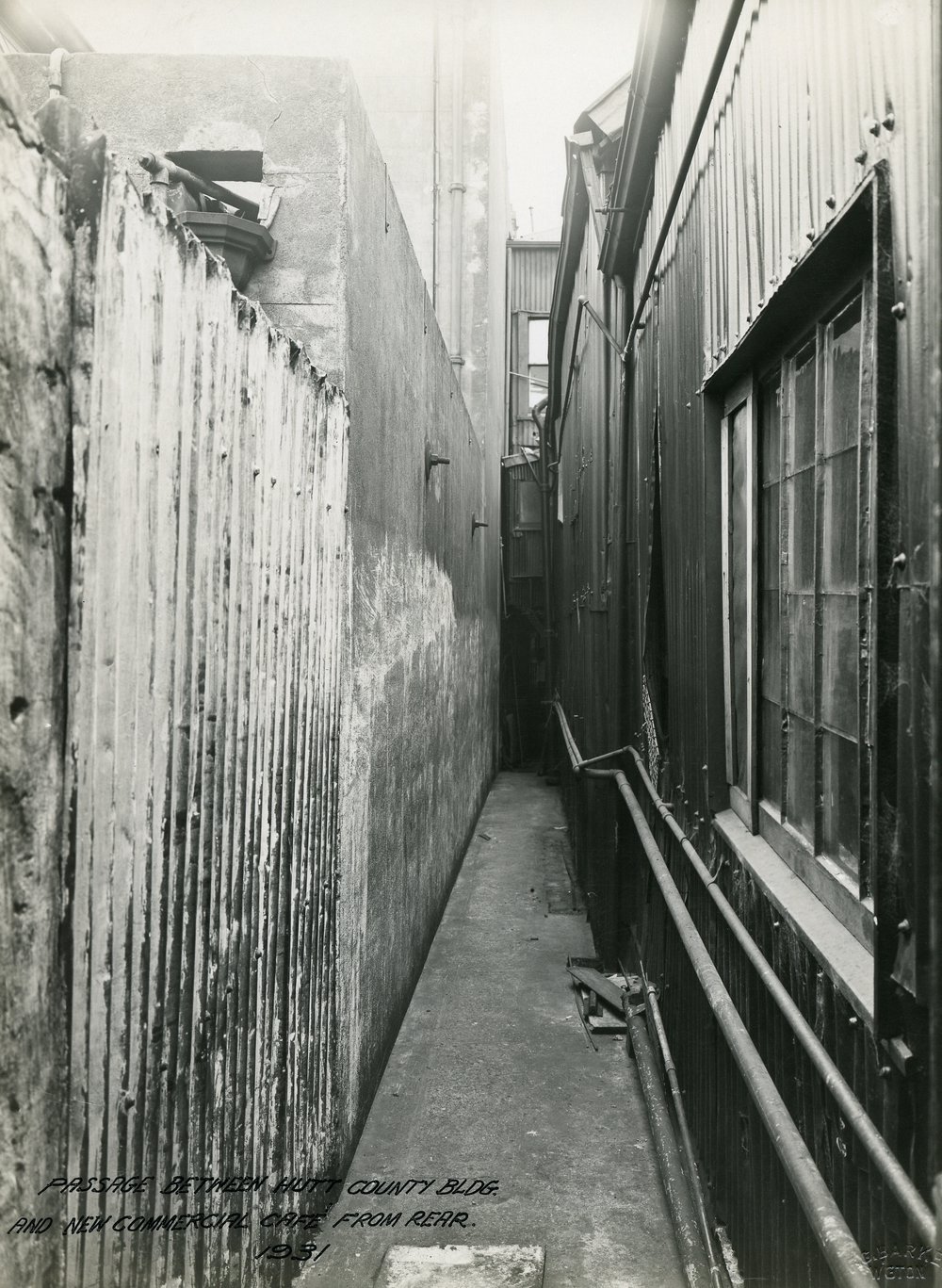 Alleyway, Lambton Quay