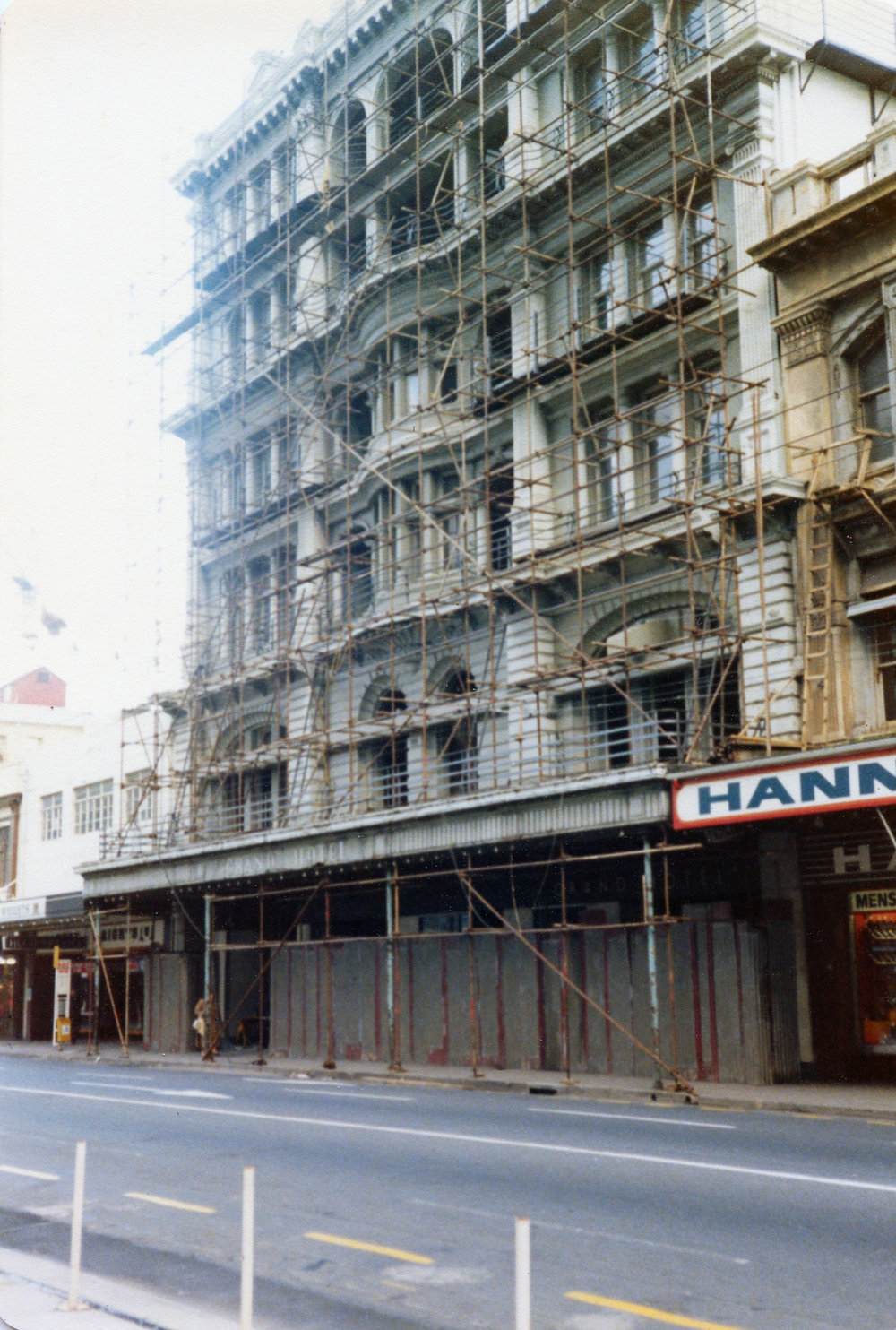 Demolition of the Grand Hotel, Willis St