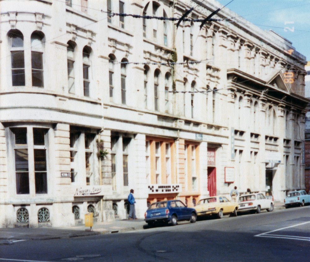 Briscoe, E W Mills &amp; Co 