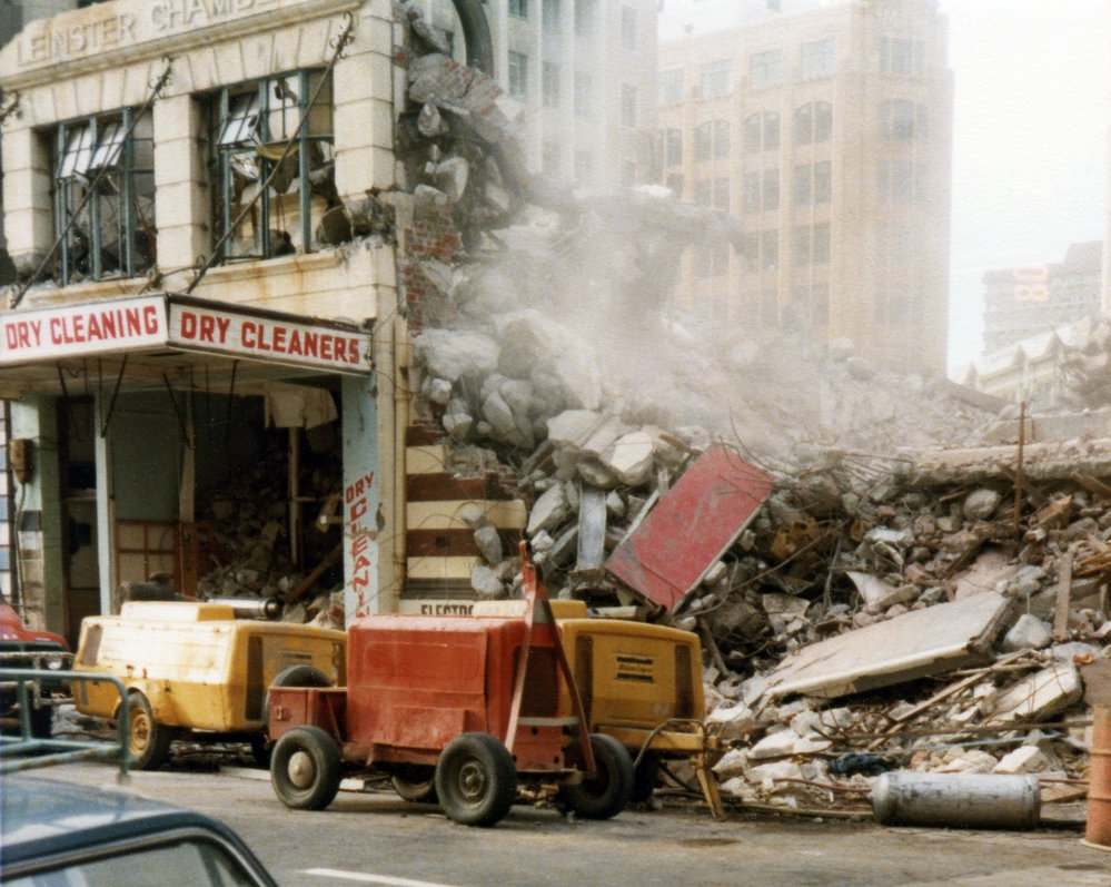Demolition of Grey Street buildings 