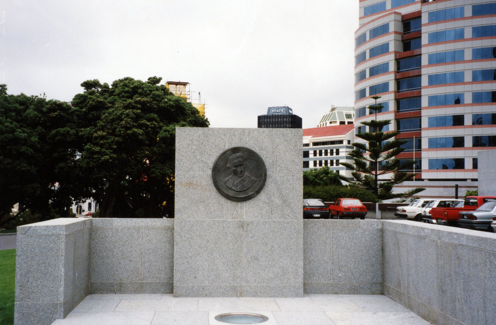 Cook Bicentenary Plaque