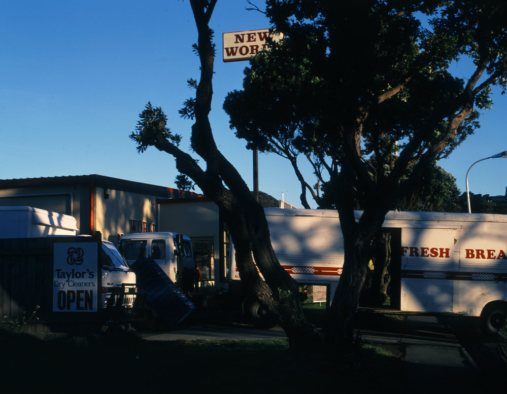 New World Supermarket, Miramar Avenue