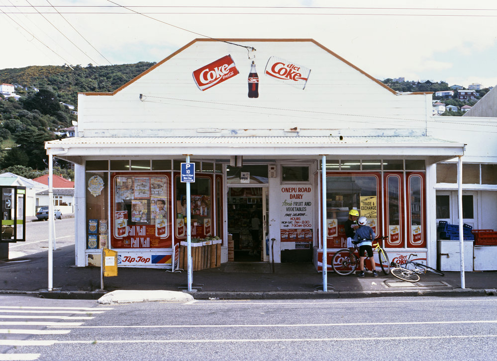Onepu Road Dairy, Lyall Bay