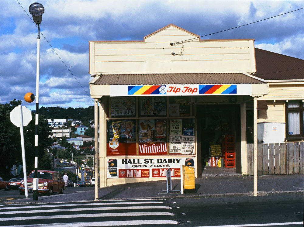 Hall Street Dairy, Newtown 