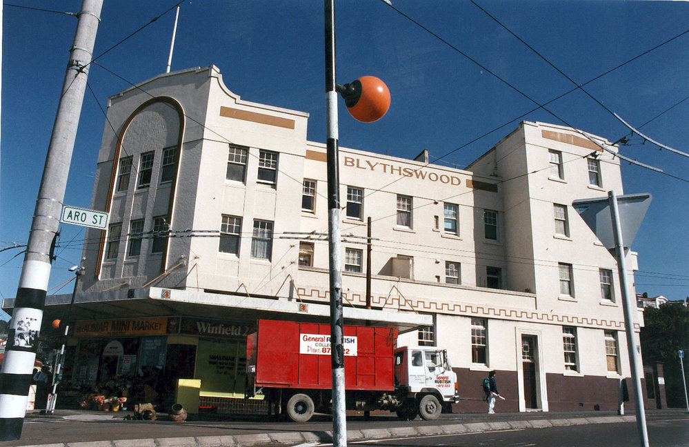 Shalimar Mini Market, Aro Street