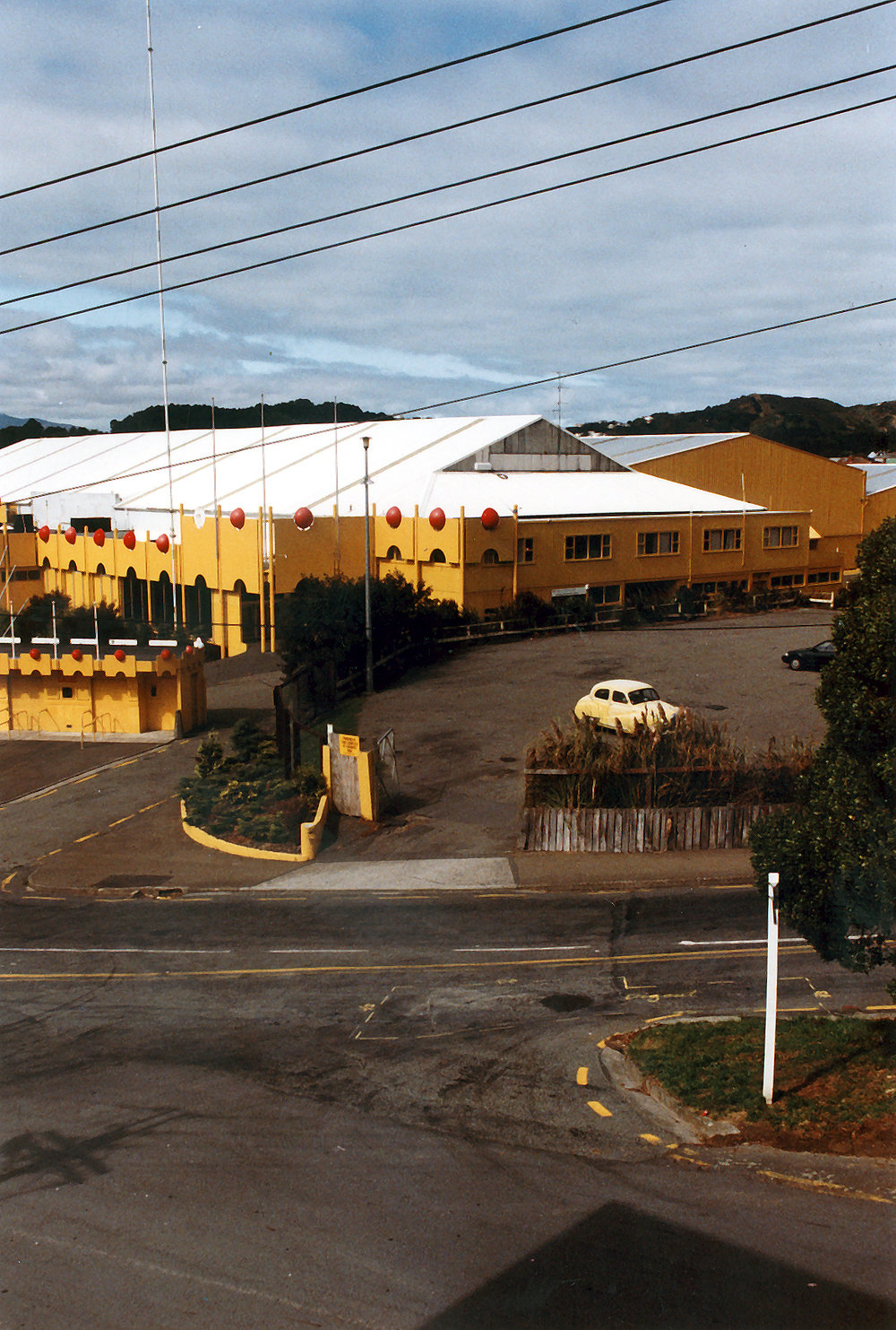 Winter Show Buildings, Newtown