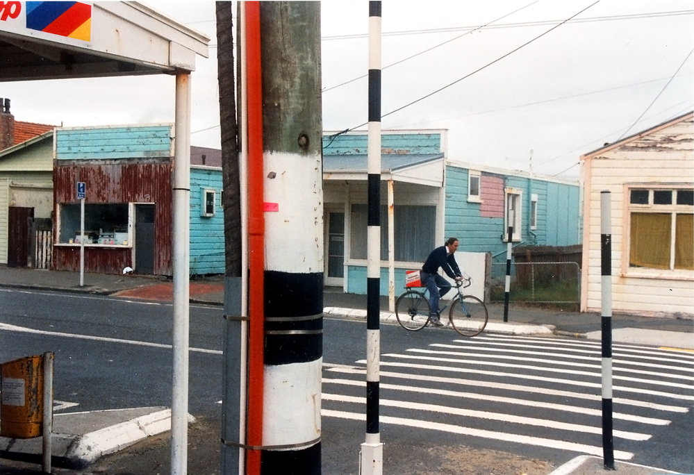 Onepu Road Dairy, Lyall Bay