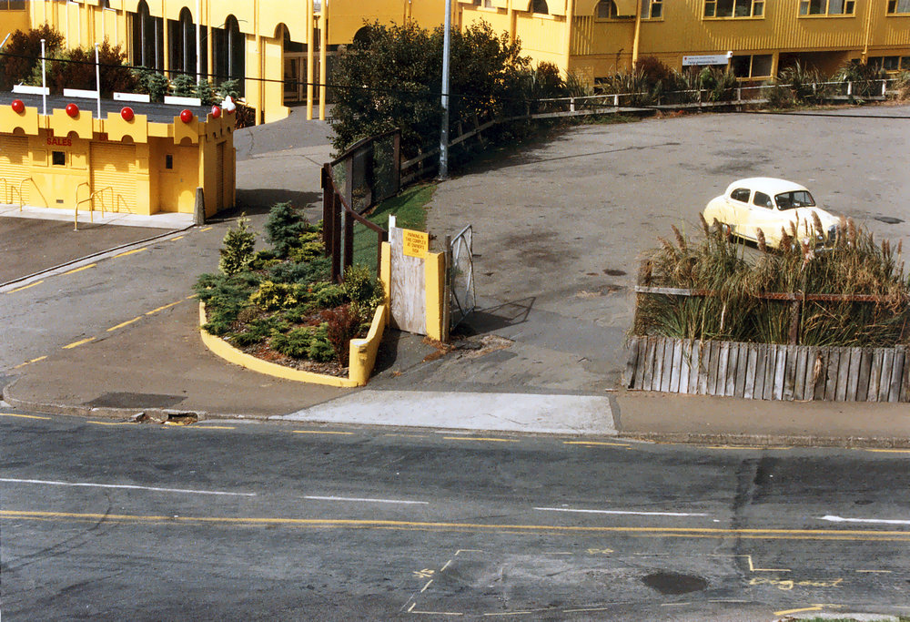 Winter Show Buildings, Newtown
