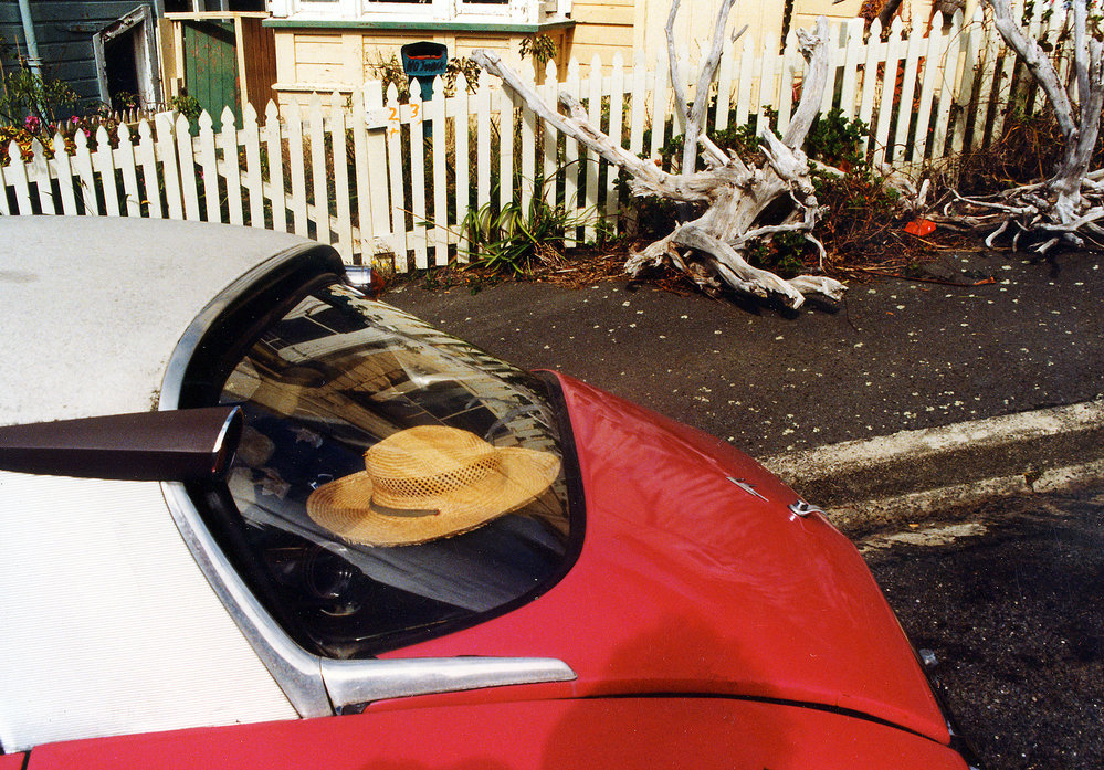 Hat in a car, Hargreaves Street