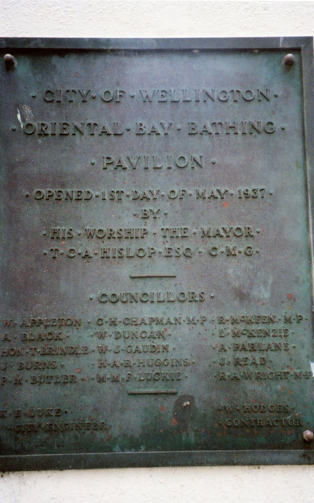 Oriental Bay Bathing Pavillion (Plaque)