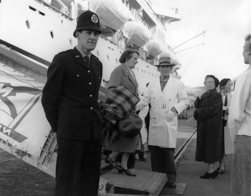 Passenger ship arrives in Wellington