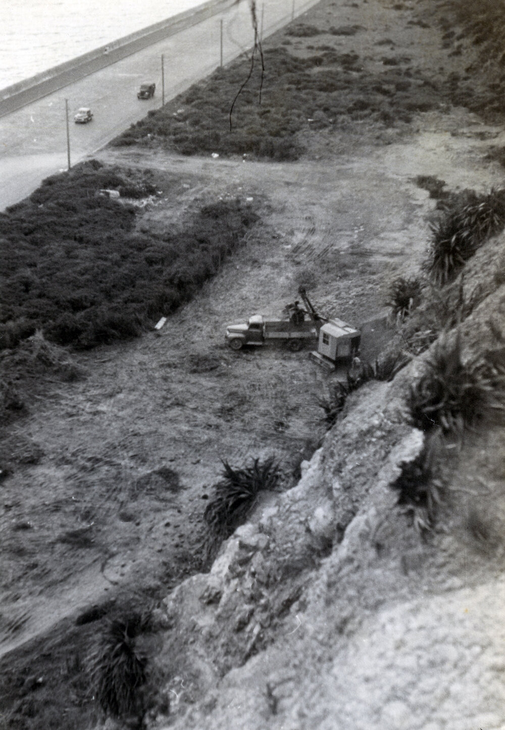 Contractors at Aberdeen Quay