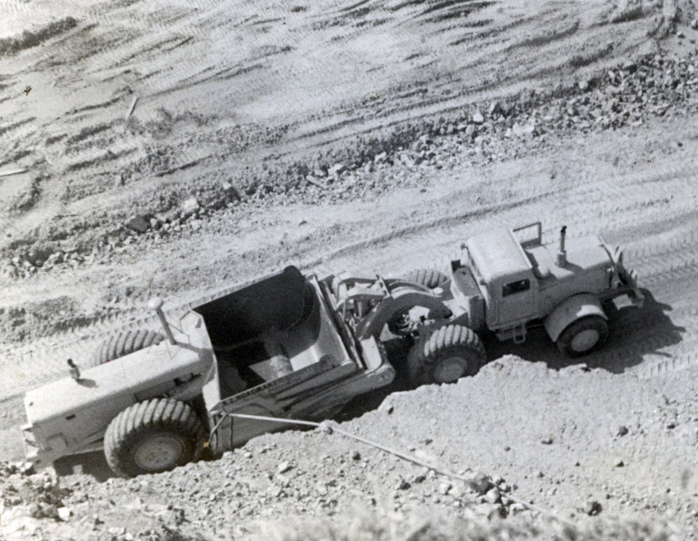 Earthworks machinery (I)