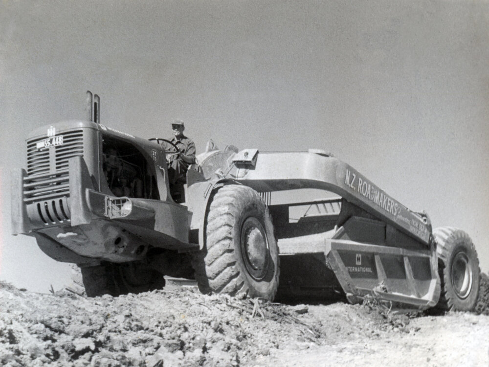 International 2T-75 Payscraper